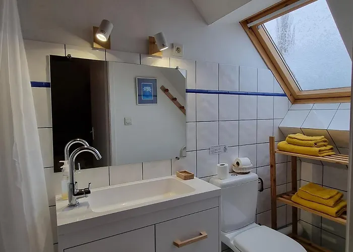 D'hotes Le Gentil Nocleg ze śniadaniem 3*